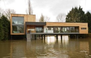 rumah anti banjir